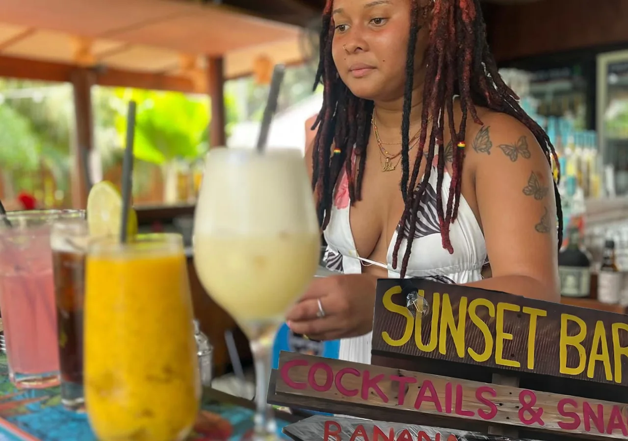 The sunset bar at Banana Sea Club
